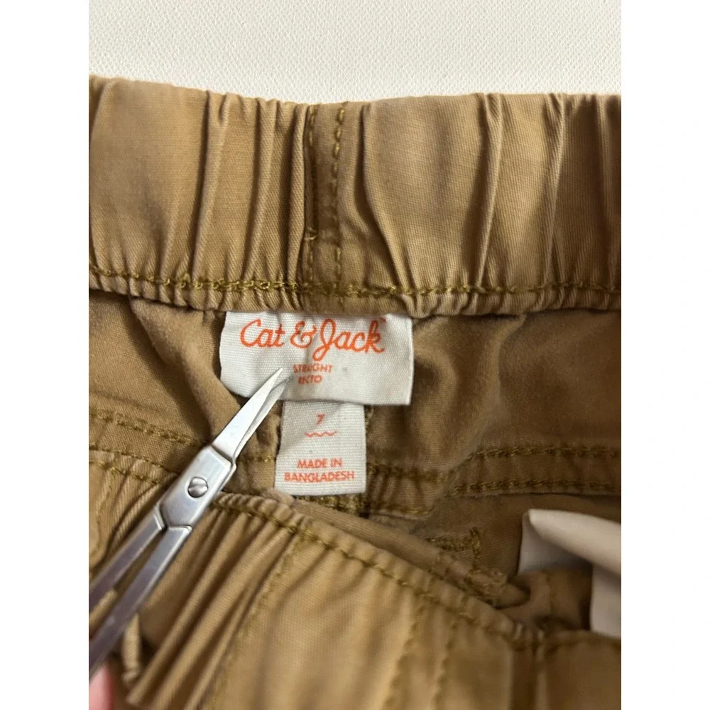 Cat & Jack Boy's Khaki Pants 7